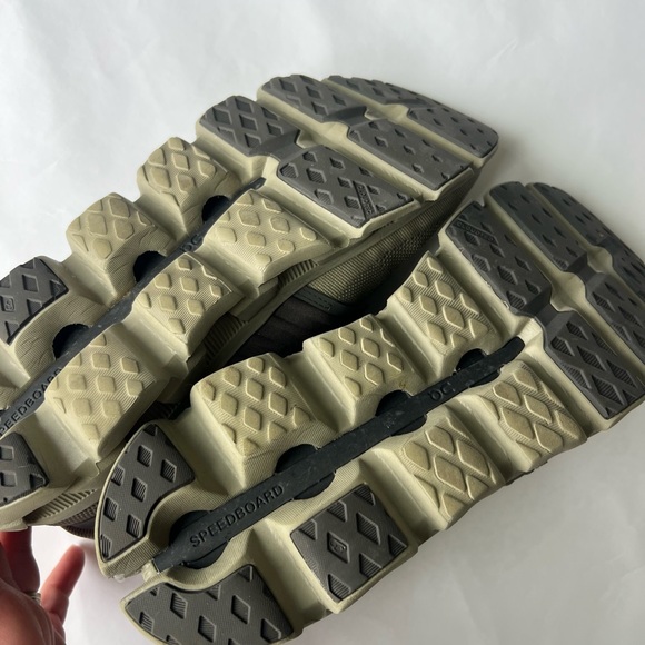 On cloud Running Men\'s Athletic Shoes in Olive Green and Khaki